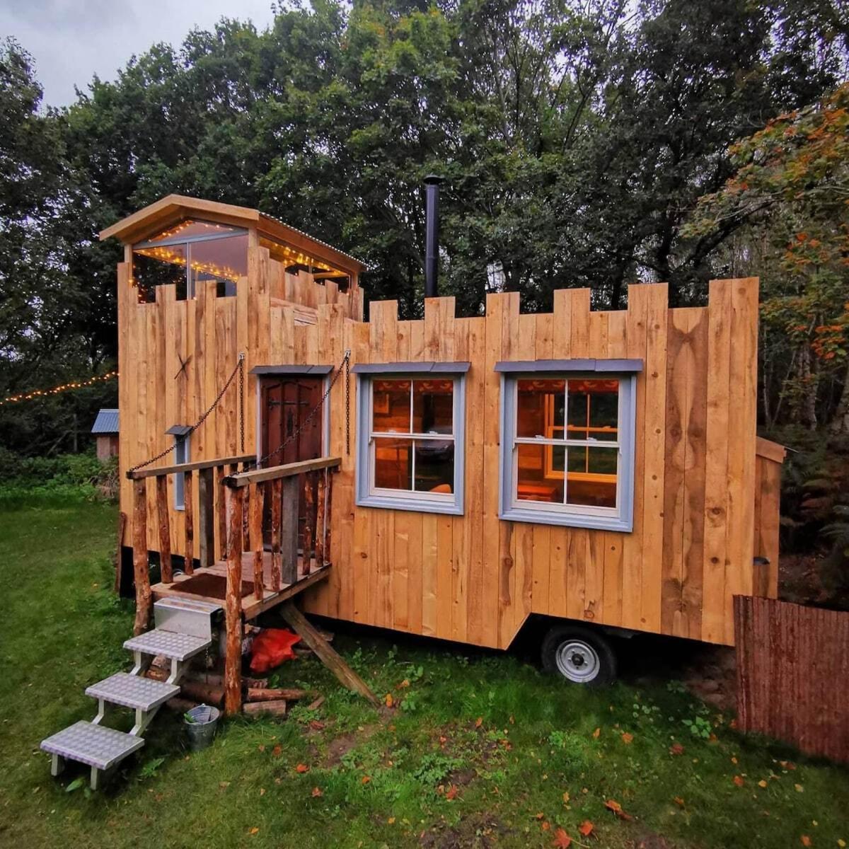 Campsite Moat Island Glamping