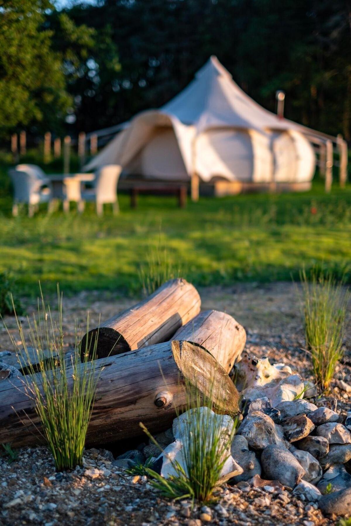 Moat Island Glamping * Norwich