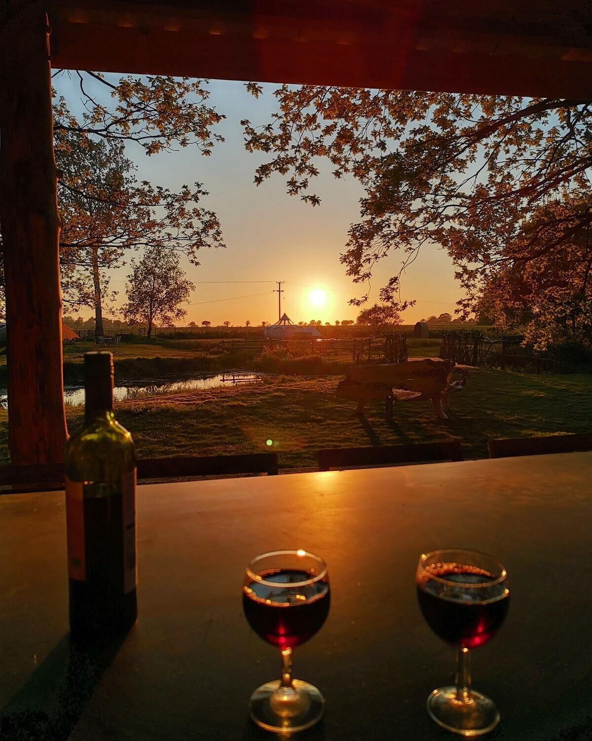 Moat Island Glamping *