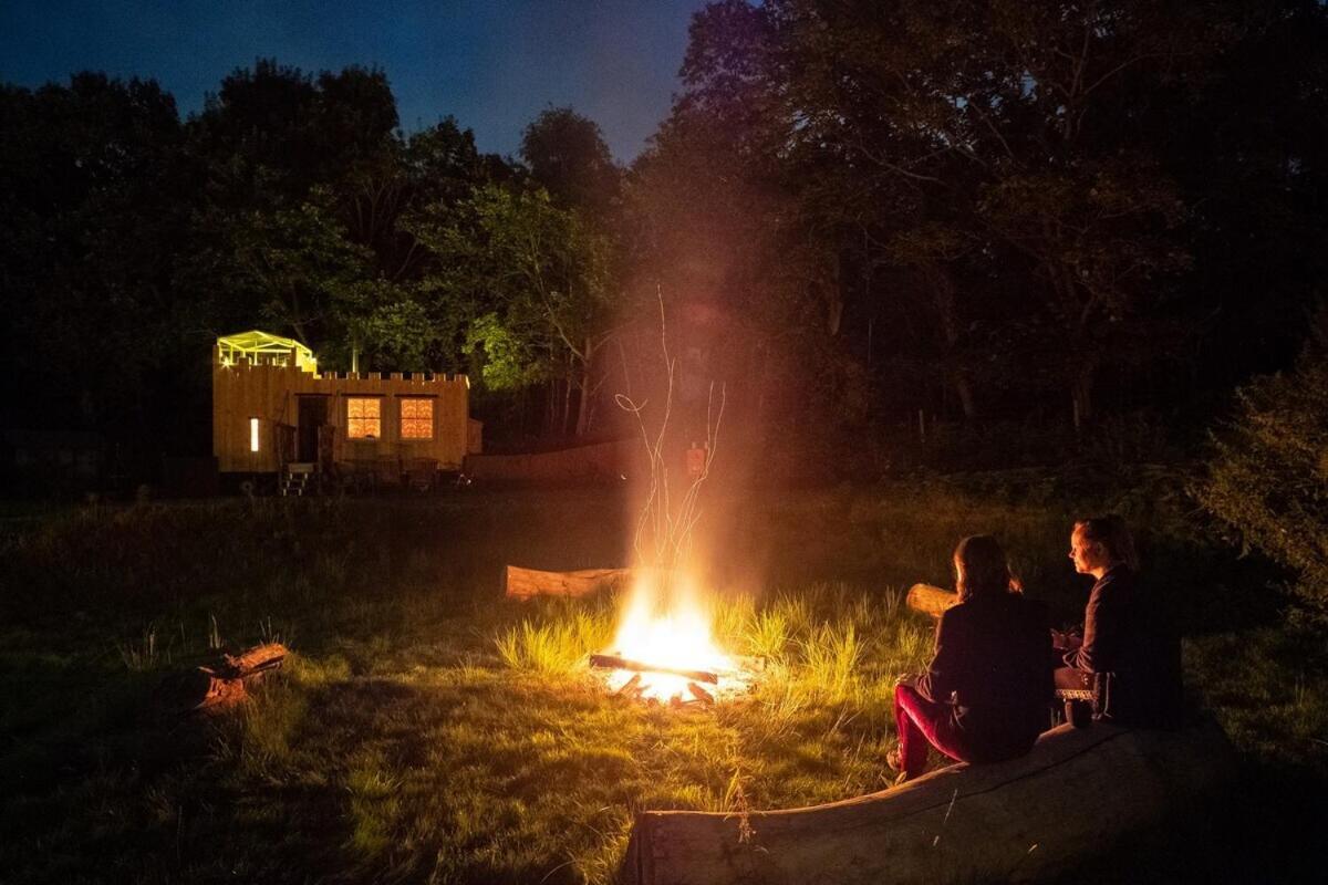 Moat Island Glamping Campsite Norwich