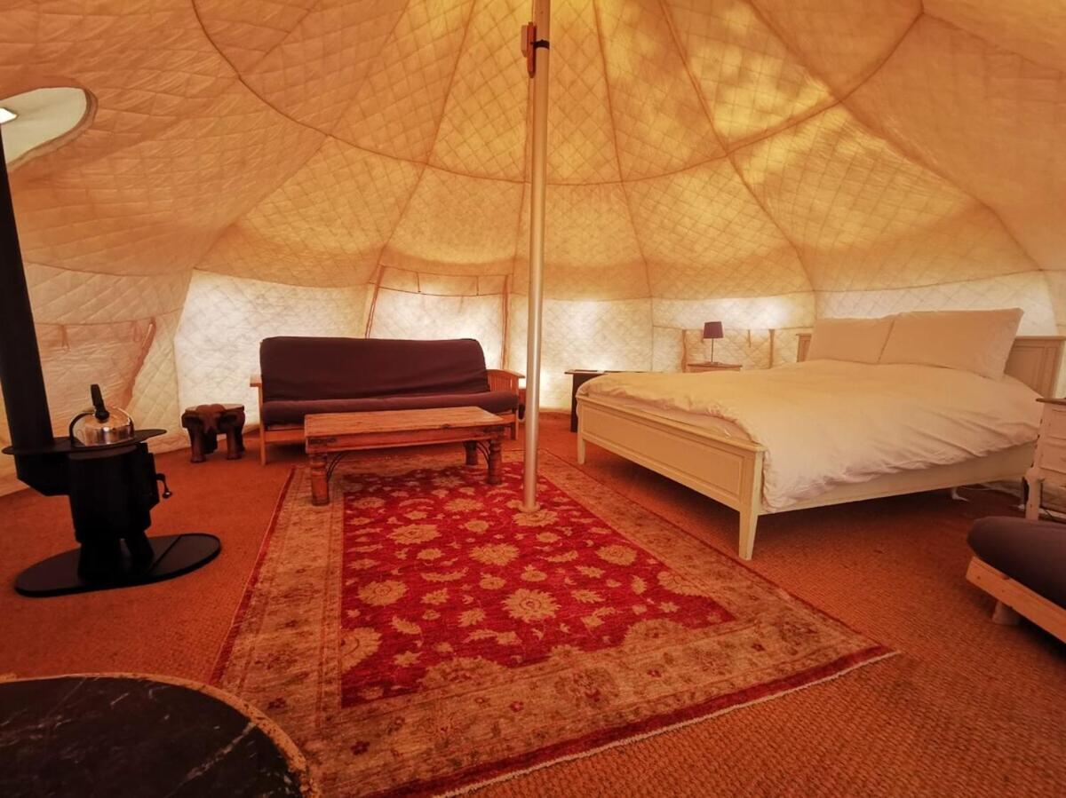 Campsite Moat Island Glamping Norwich