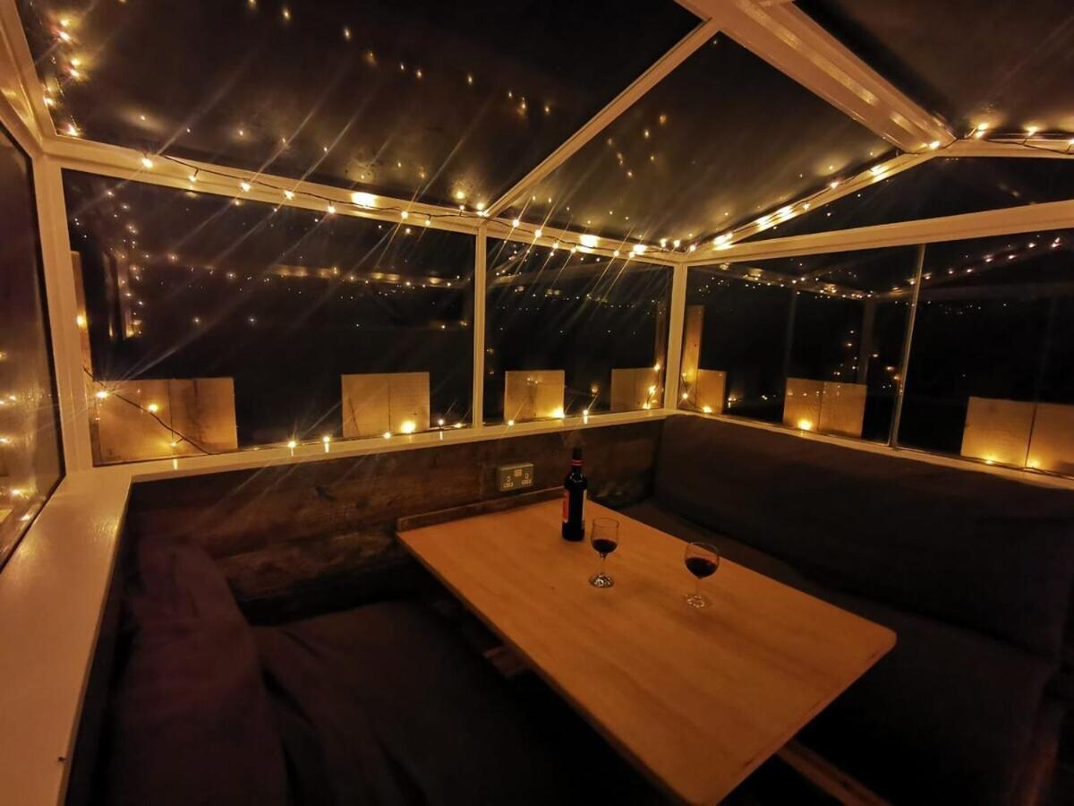 Moat Island Glamping Campsite Norwich