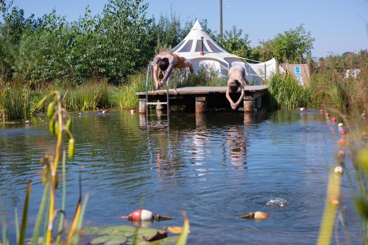Campsite Moat Island Glamping *