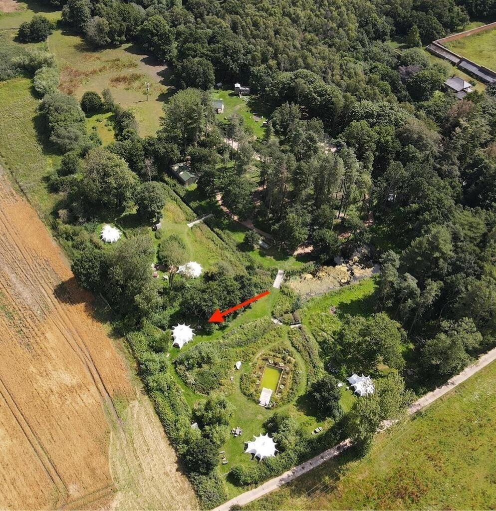 Moat Island Glamping * Norwich
